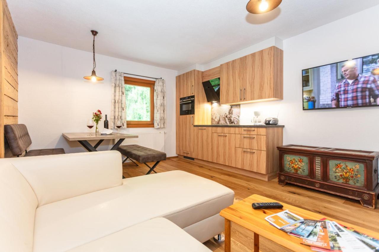 Gasthof St. Adolari Hotel Sankt Ulrich am Pillersee Bagian luar foto