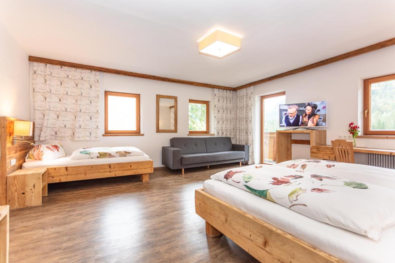 Gasthof St. Adolari Hotel Sankt Ulrich am Pillersee Bagian luar foto