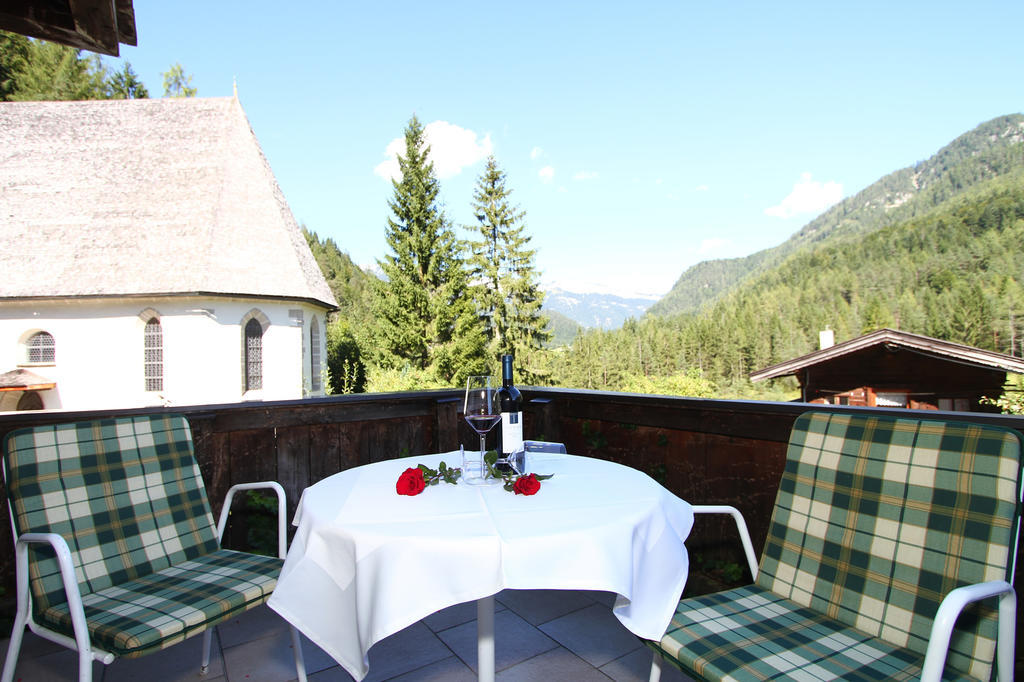 Gasthof St. Adolari Hotel Sankt Ulrich am Pillersee Ruang foto