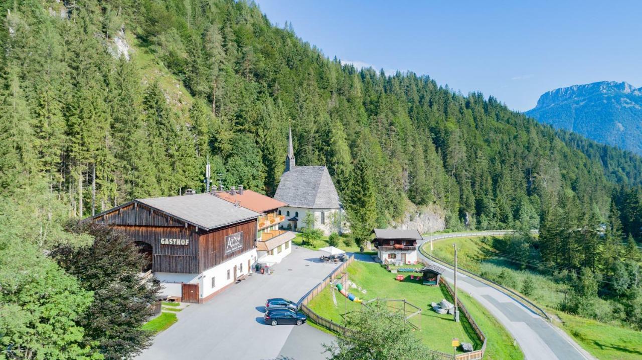 Gasthof St. Adolari Hotel Sankt Ulrich am Pillersee Bagian luar foto