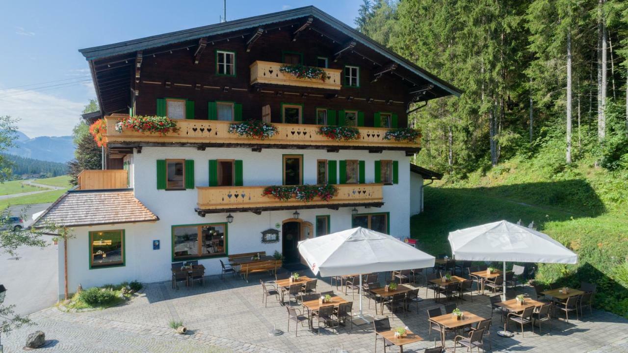 Gasthof St. Adolari Hotel Sankt Ulrich am Pillersee Bagian luar foto