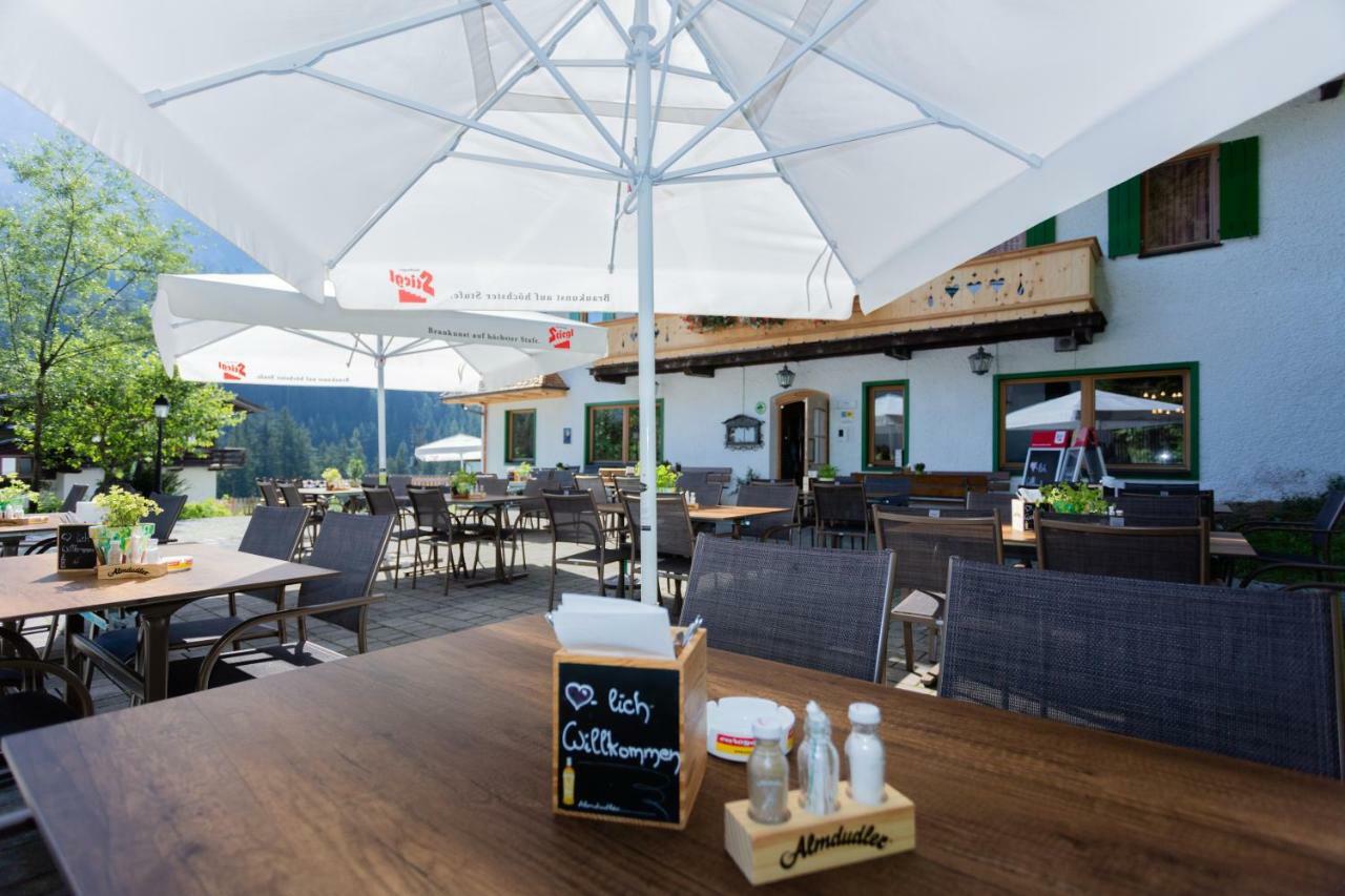Gasthof St. Adolari Hotel Sankt Ulrich am Pillersee Bagian luar foto