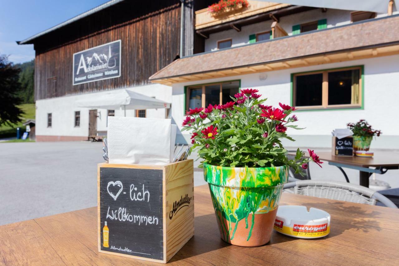 Gasthof St. Adolari Hotel Sankt Ulrich am Pillersee Bagian luar foto