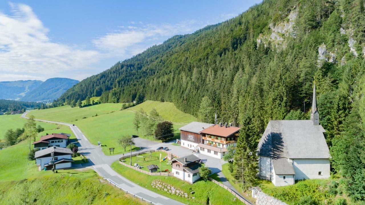 Gasthof St. Adolari Hotel Sankt Ulrich am Pillersee Bagian luar foto